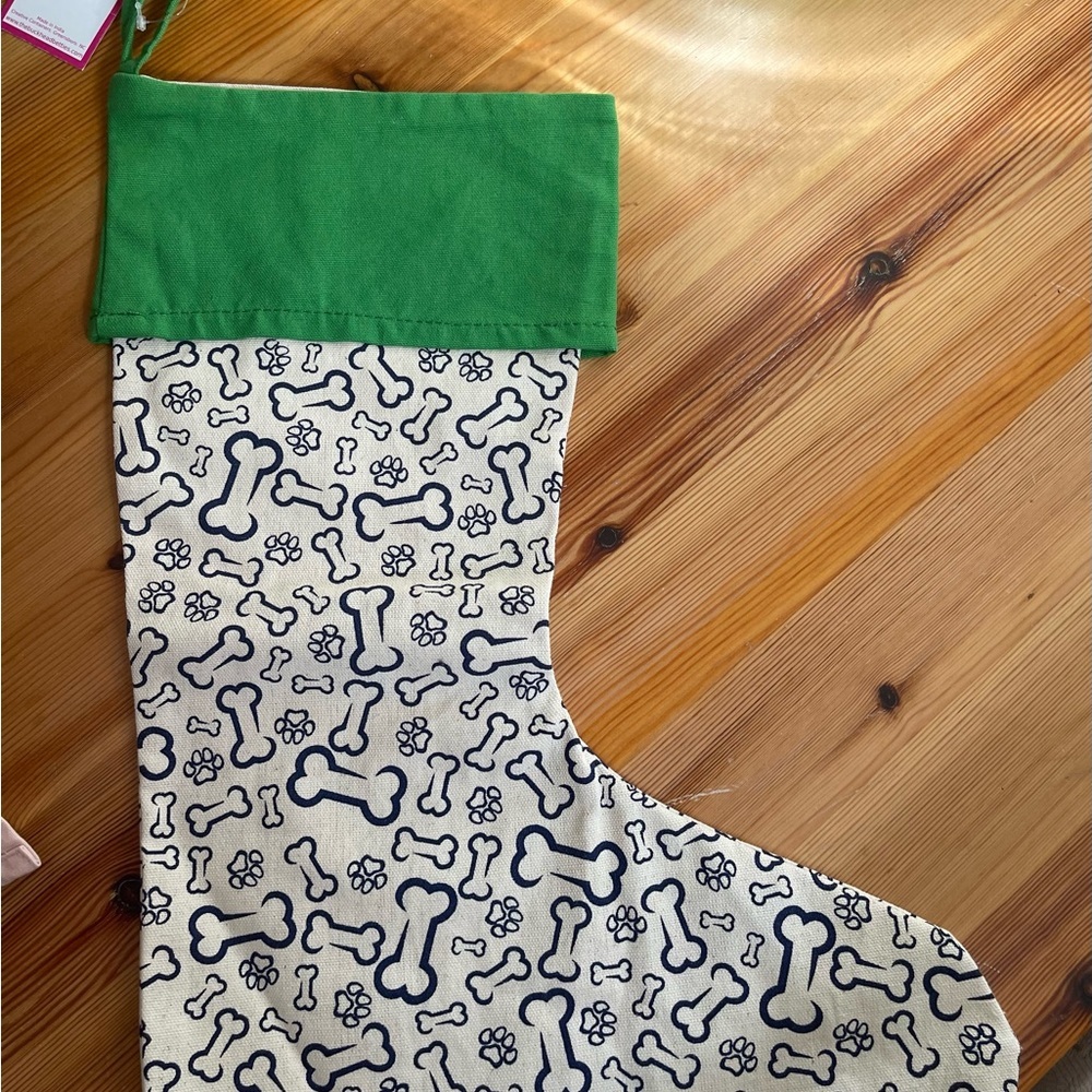 NWT-DOG CHRISTMAS STOCKINGS BY BUCKHEAD BETTIES-GREAT GIFT! - Picture 2 of 5